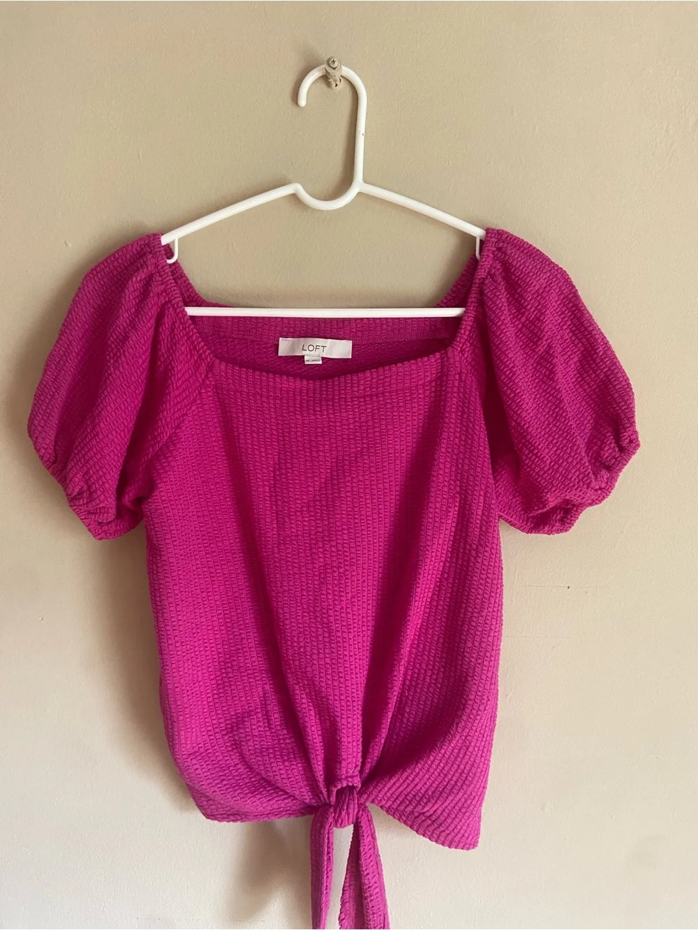 LOFT Barbiecore Balletcore Maximalist Twee Bright Pink Puff-Sleeve Tie-Hem Top